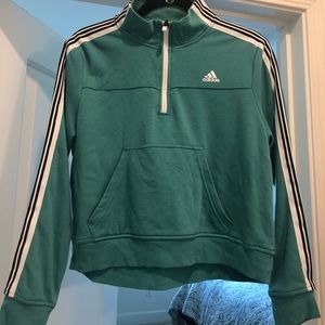Adidas sweat shirt cropped style